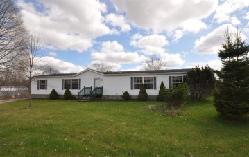 572 Countryside Lane, Oconto Falls, WI 54154-1561