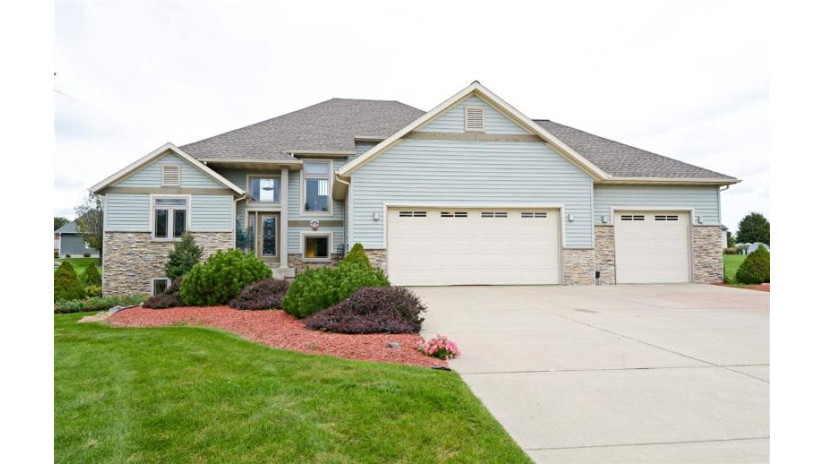 3050 Saddle Brooke Tr Bristol, WI 53590 by Restaino & Associates Era Powered $489,900