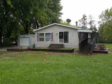 W13180 Olden Rd, Ripon, WI 54971