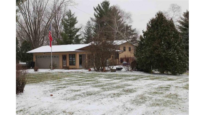 6595 S Oak Ln Windsor, WI 53598 by Re/Max Preferred $314,900