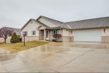 32 Fairview Tr, Waunakee, WI 53597