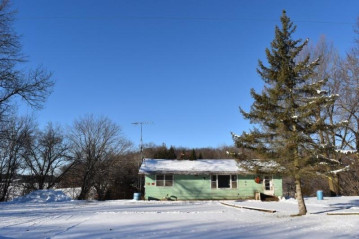 N4601 Christopher Rd, Lowville, WI 53960