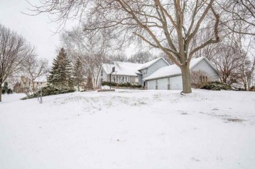 4343 Severson Dr, Blooming Grove, WI 53718