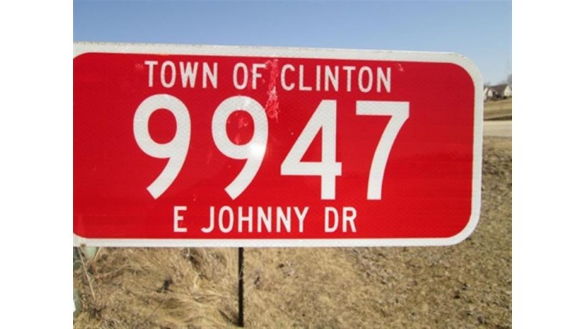 9947 E Johnny Dr Clinton, WI 53525 by Shorewest Realtors $31,900