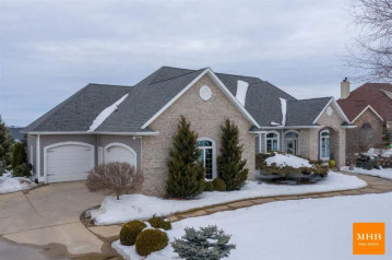 5585 Polo Ridge, Westport, WI 53597