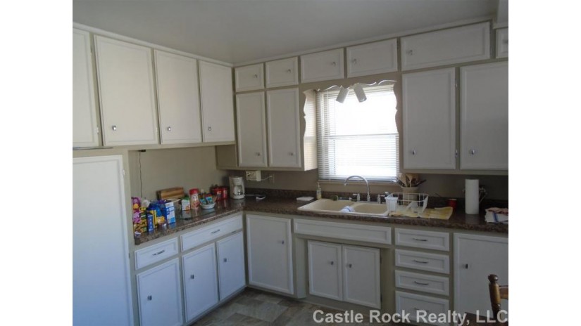 531 Mansion St Mauston, WI 53948 by Castle Rock Realty Llc $82,688