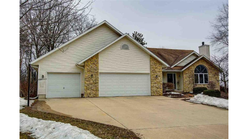 850 Herron Dr Waterloo, WI 53594 by Keller Williams Realty $339,900