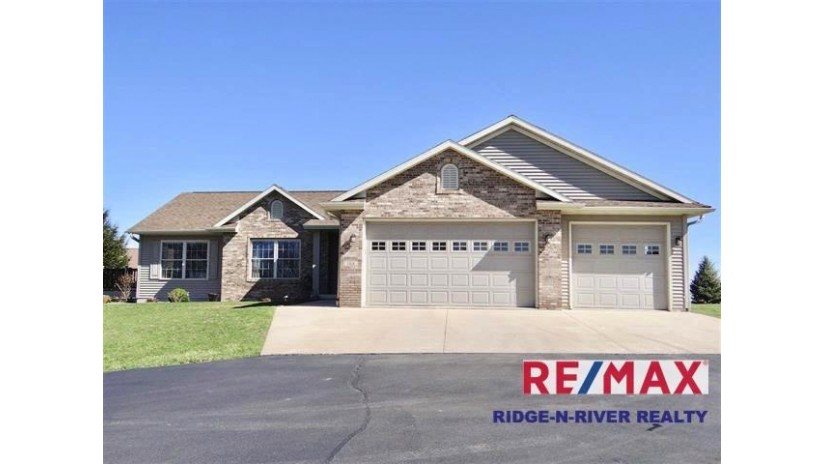 104 Wilson Rd McGregor, IA 52043 by Re/Max Ridge-N-River $259,900