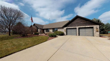 1694 Turtle Mound Ln, Whitewater, WI 53190