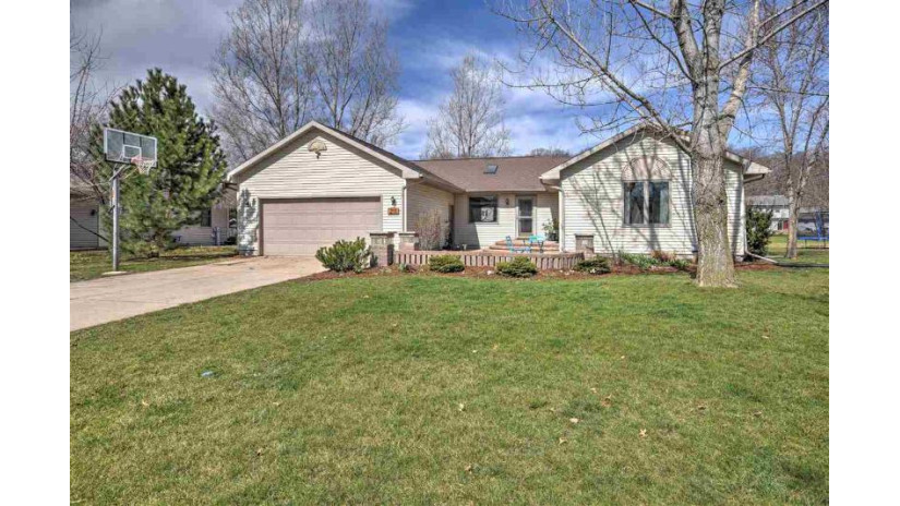 217 Dentaria Dr Cottage Grove, WI 53527 by Badger Realty Team $359,900