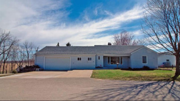 104 West St, Mineral Point, WI 53565