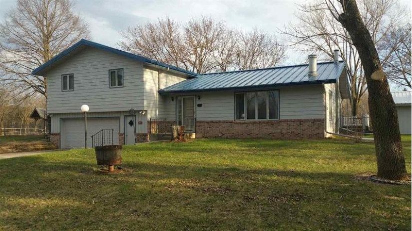 W7037 Cutsforth Rd Wyocena, WI 53954 by Century 21 Affiliated $329,900