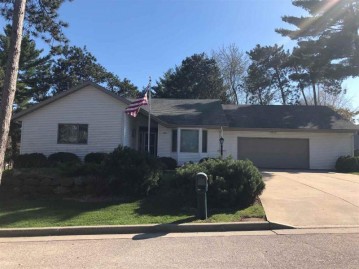 882 Highland Tr, Prairie Du Sac, WI 53578