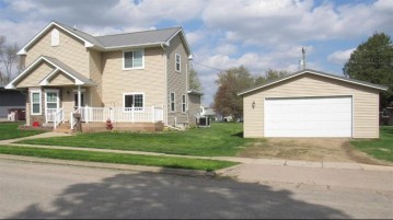 214 S Washington St, Cuba City, WI 53807