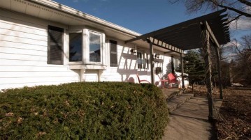 5308 Mckenna Rd, Monona, WI 53716