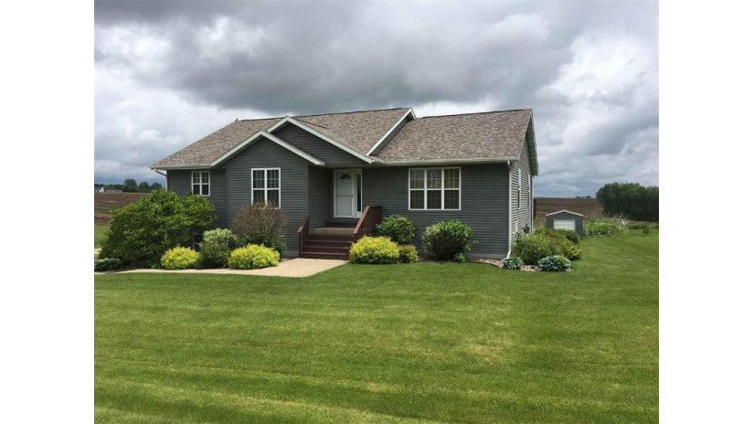 4661 Lisa St Dodgeville, WI 53533 by Fsbo Comp $252,000