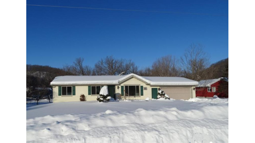 206 West St Plum City, WI 54761 by Prime Realty, Llc* $129,500