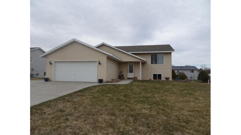 909 Southside Dr Woodville, WI 54028 by Westconsin Realty Llc $207,500