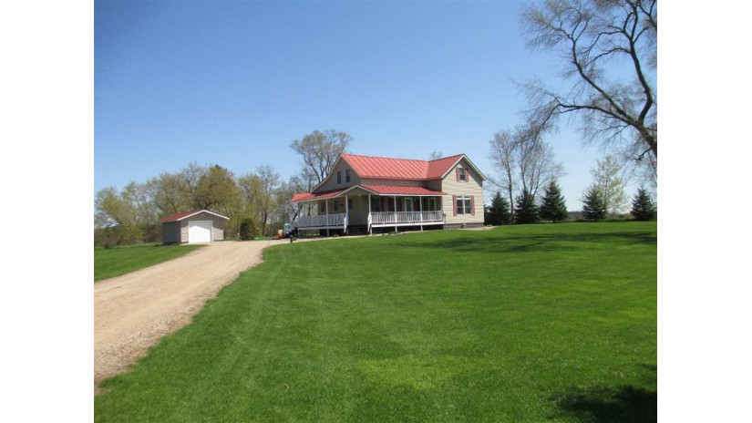 10456 County Road V Amherst, WI 54406 by Coldwell Banker Real Estate Group $259,900