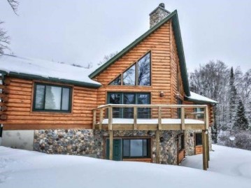 9717 Musket Rd E, Presque Isle, WI 54557