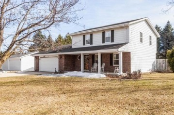 1771 Cherokee Dr, Trenton, WI 53090-8925