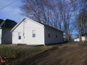 225 S State St, La Farge, WI 54639-8061