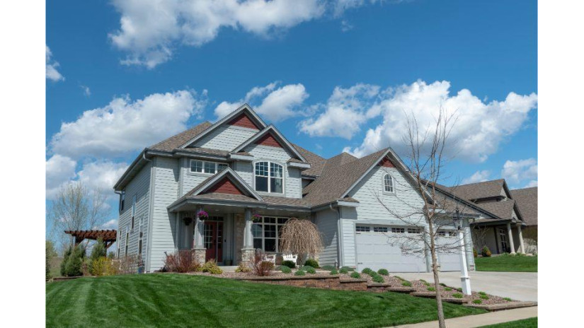 1432 Mohican Trl Waukesha, WI 53189 by Redfin Corporation $589,900