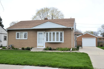 166 W Armour Ave, Milwaukee, WI 53207-5824