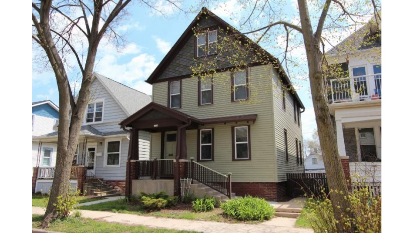 2554 N Dousman St A Milwaukee, WI 53212 by RE/MAX Realty Pros~Brookfield $250,000