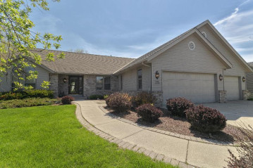 W156S7958 Audrey Ct, Muskego, WI 53150-7718