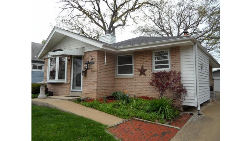 3412 S 81st St Milwaukee, WI 53219 by Homeowners Concept $199,900