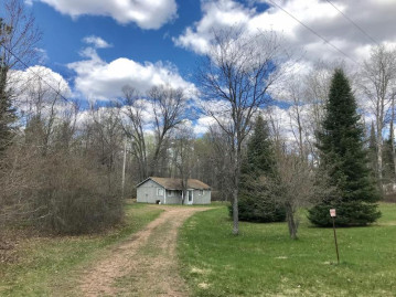 N15163 Carter Rd, Amberg, WI 54102