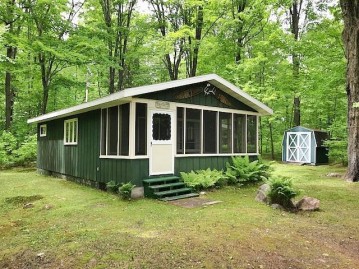 N18869 Snowshoe Dr, Goodman, WI 54125