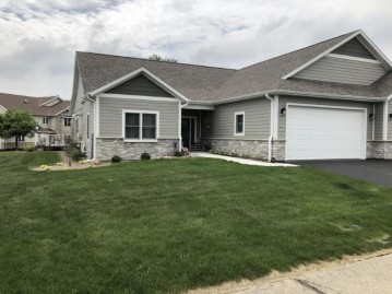 915 Augusta, Waterford, WI 53185