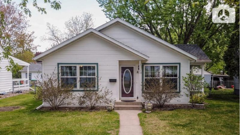 521 Wilson Street Chippewa Falls, WI 54729 by Woods & Water Realty Inc, Chippewa Falls $188,750