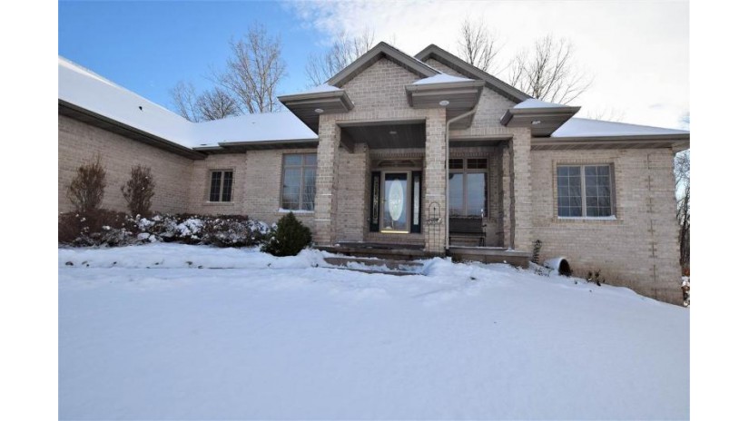 2548 Remington Road Green Bay, WI 54302 by Coldwell Banker Real Estate Group $369,900