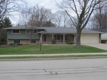 1402 E Lincoln Street, Little Chute, WI 54140