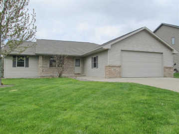 547 Jacob Drive, Denmark, WI 54208-9768