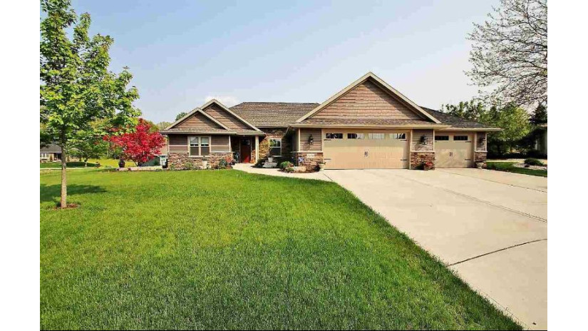 1078 Coronado Court Hobart, WI 54155 by Resource One Realty, Llc $350,000