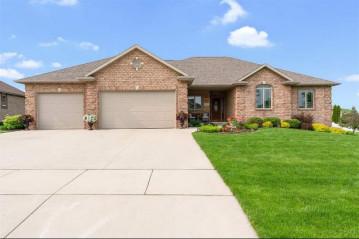 1076 Peonies Drive, Ashwaubenon, WI 54115-7685