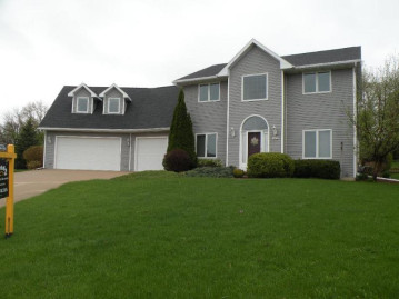 825 Windsor Ct, Ripon, WI 54971-0000