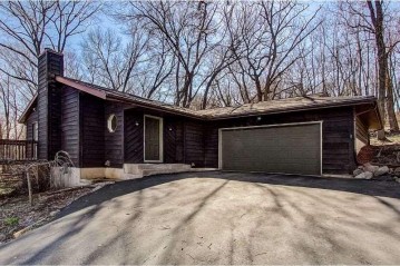 507 Sager St, Deerfield, WI 53531