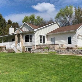 5946 River Rd, Westport, WI 53597