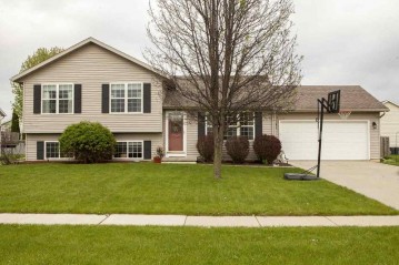 436 Kleine St, Deerfield, WI 53531