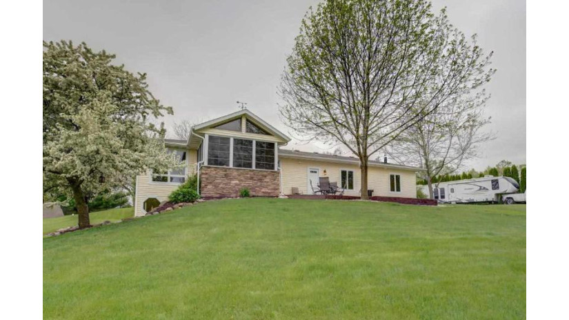 7551 N Orchard View Dr Union, WI 53536 by Exp Realty, Llc $369,900