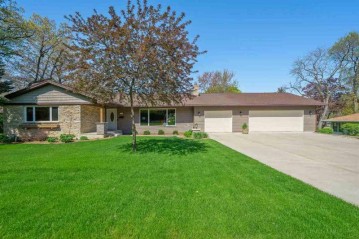 5513 Mckenna Rd, Monona, WI 53716