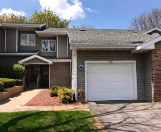 318 Castle Oaks Crossing, Waunakee, WI 53597