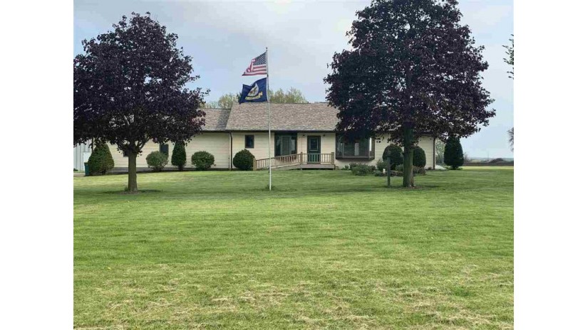 9902 E Bradford Townhall Rd Bradford, WI 53503 by Walker Realty Group, Llc $330,000