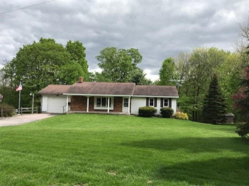 E10753 Cowles Rd, Baraboo, WI 53913