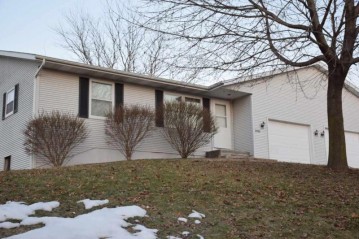 2700 3rd Ave, Monroe, WI 53566